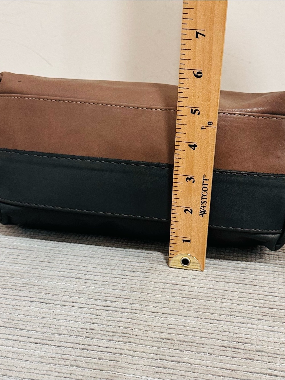 Innue Made in Italy Two-Tone Brown & Black Genuine Leather Crossbody Bag Purse - Picture 4 of 14